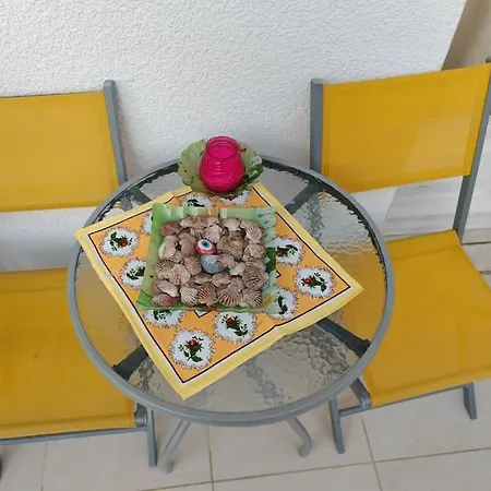 Leo's & Xerxes' Place In The Heart Of Rhodes * Rhodes City