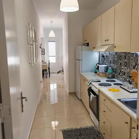 Leo's & Xerxes' Place In The Heart Of Rhodes Appartement *