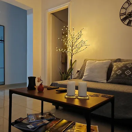 Leo's & Xerxes' Place In The Heart Of Rhodes Appartement *